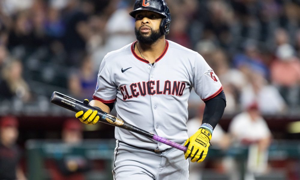 Diamondbacks reportedly in agreement with 1B Carlos Santana to solidify infield corner