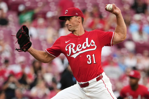 FILE - Cincinnati Reds