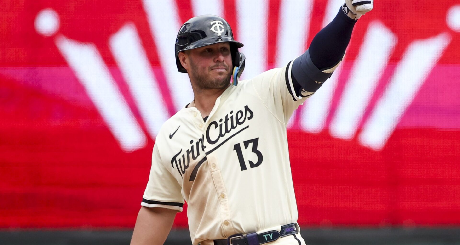 Guardians Linked to Possible Interest in First Baseman