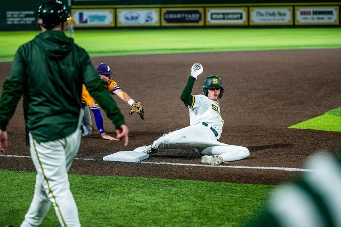 Williams Returns to Join Deep, Versatile Lion Outfield Corps