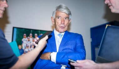 Commentator, former Blue Jays catcher Buck Martinez announces retirement