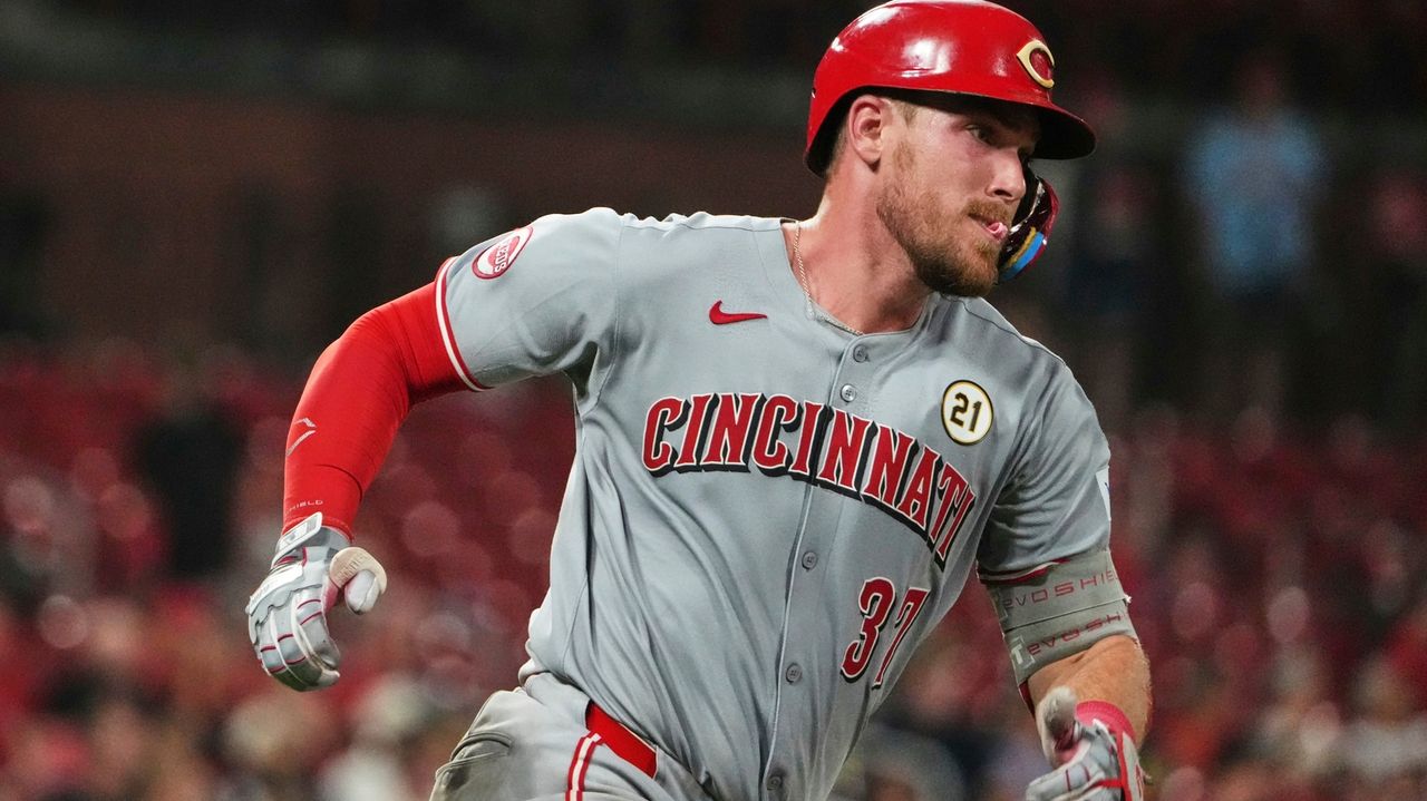 Reds catcher Tyler Stephenson and Angels pitcher Reid Detmers go to salary arbitration