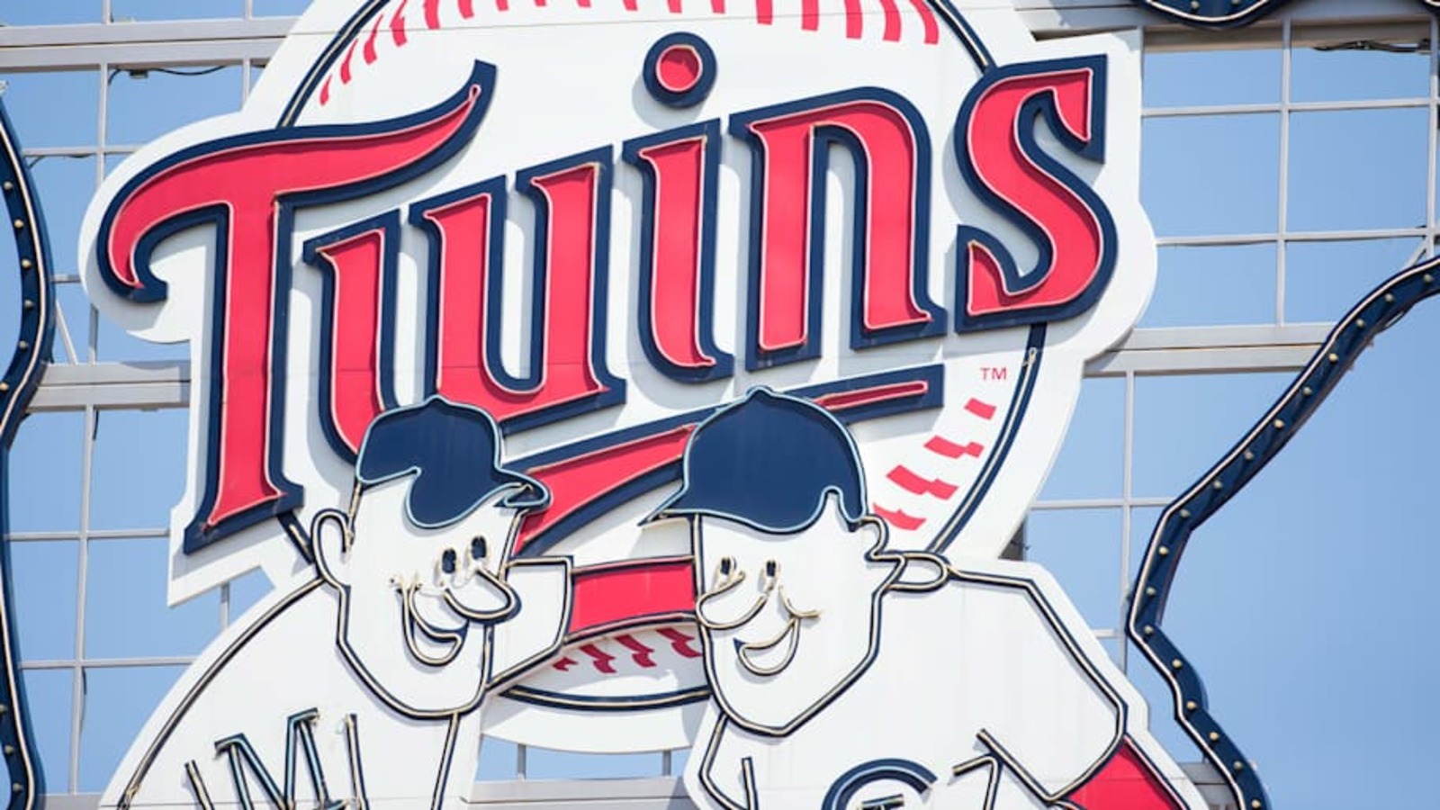 Minnesota Twins Bring Back Familiar Face After Season with A's