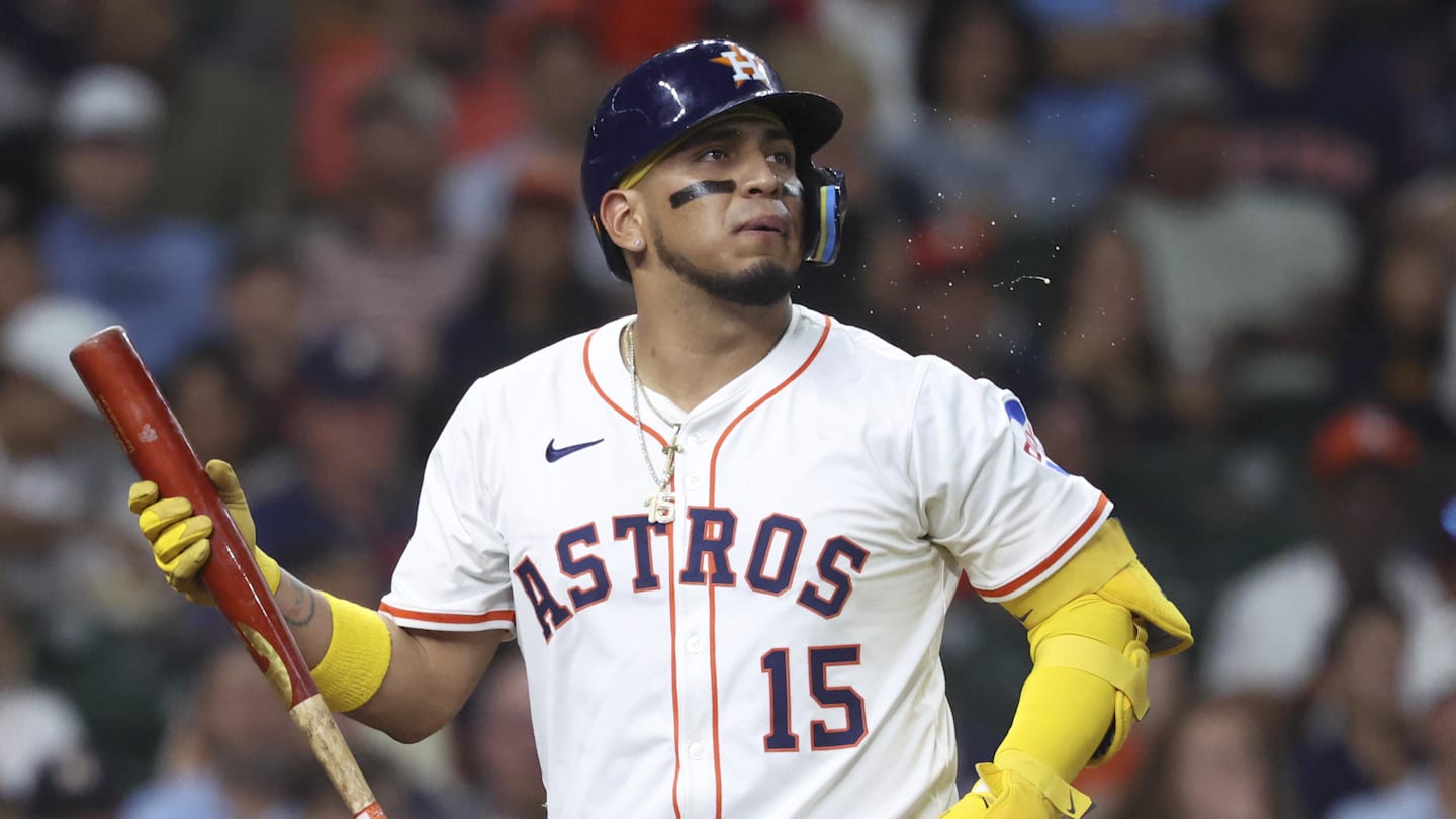 Astros Have One Less Suitor for Isaac Paredes