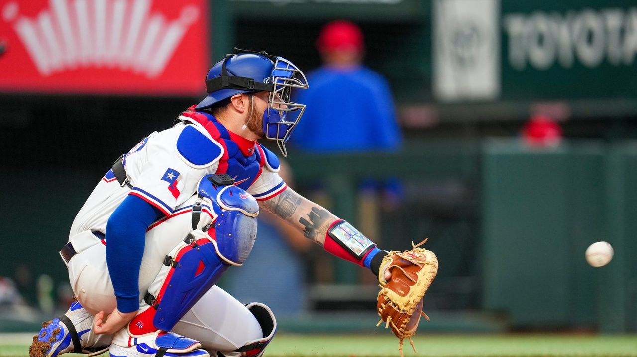 Braves add catching depth by signing former Rangers All-Star Jonah Heim to 1-year deal