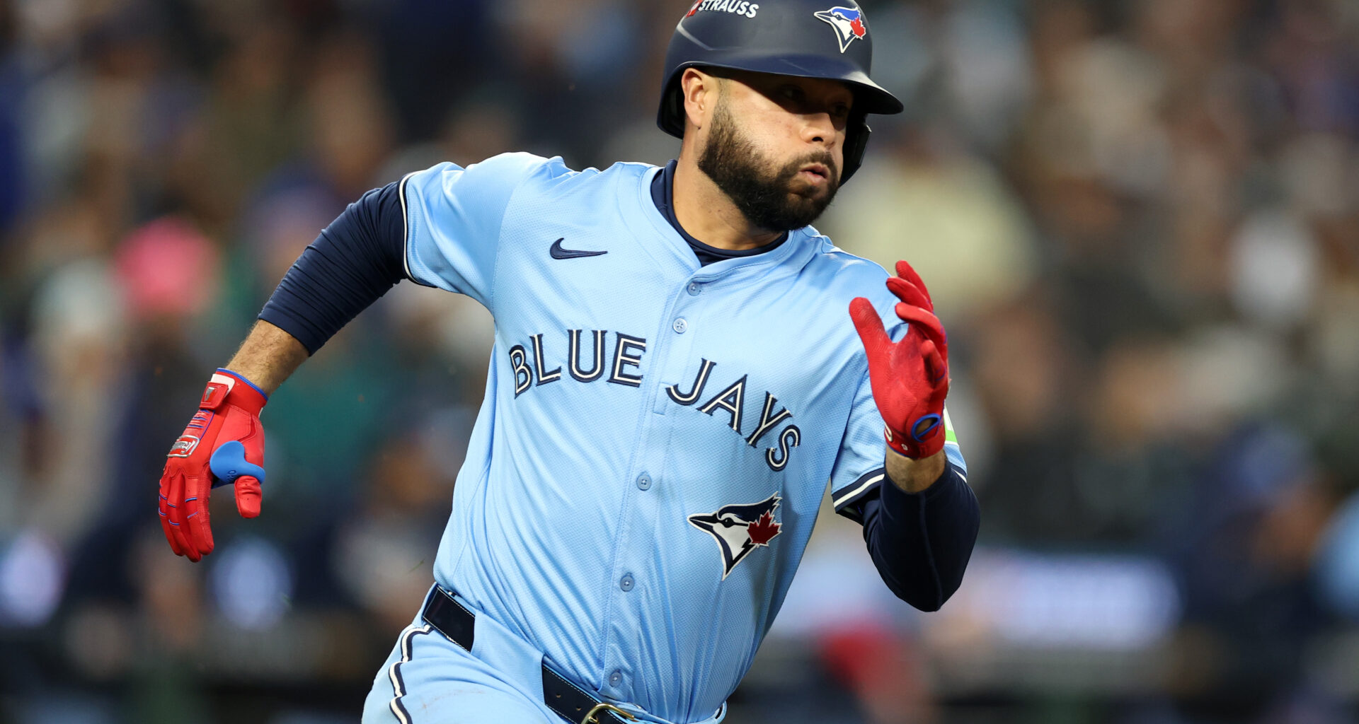 Ex-Blue Jays Infielder Throws Slight Jab At Yankees in Recent Statement with Red Sox