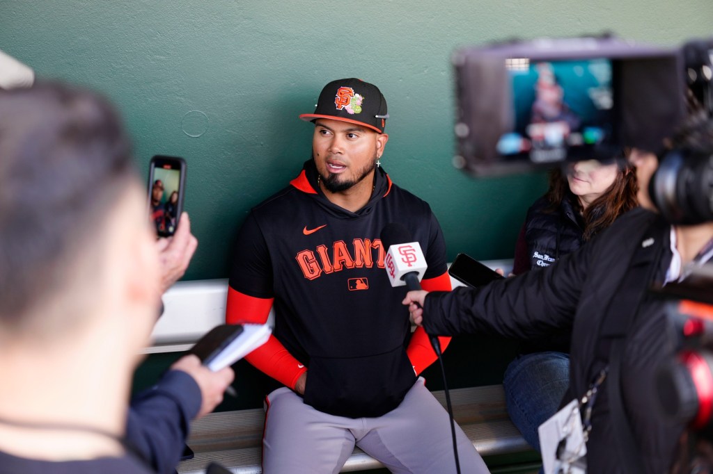 SF Giants express belief in Luis Arráez's defense at second base