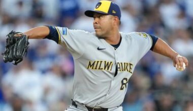 Reports: Rockies reach 1-year deal with LHP Jose Quintana