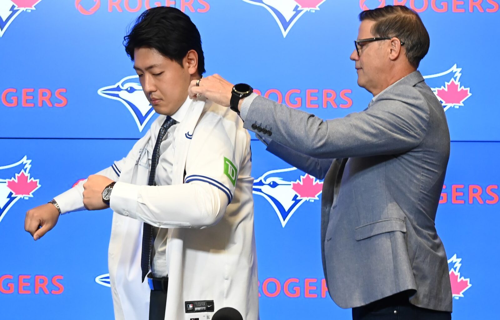 Kazuma Okamoto, Jesus Sanchez arrive at Toronto Blue Jays spring training camp – Winnipeg Free Press
