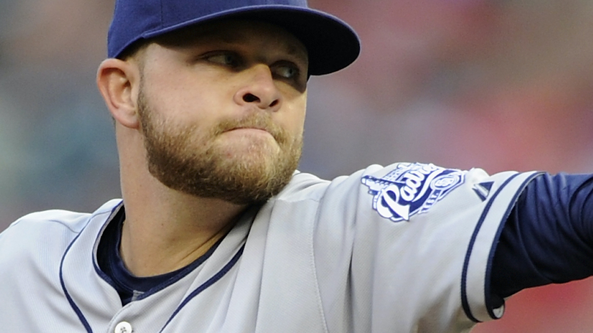 Blue Jays Give 1 More Chance to Reliever Who Missed 3 Seasons