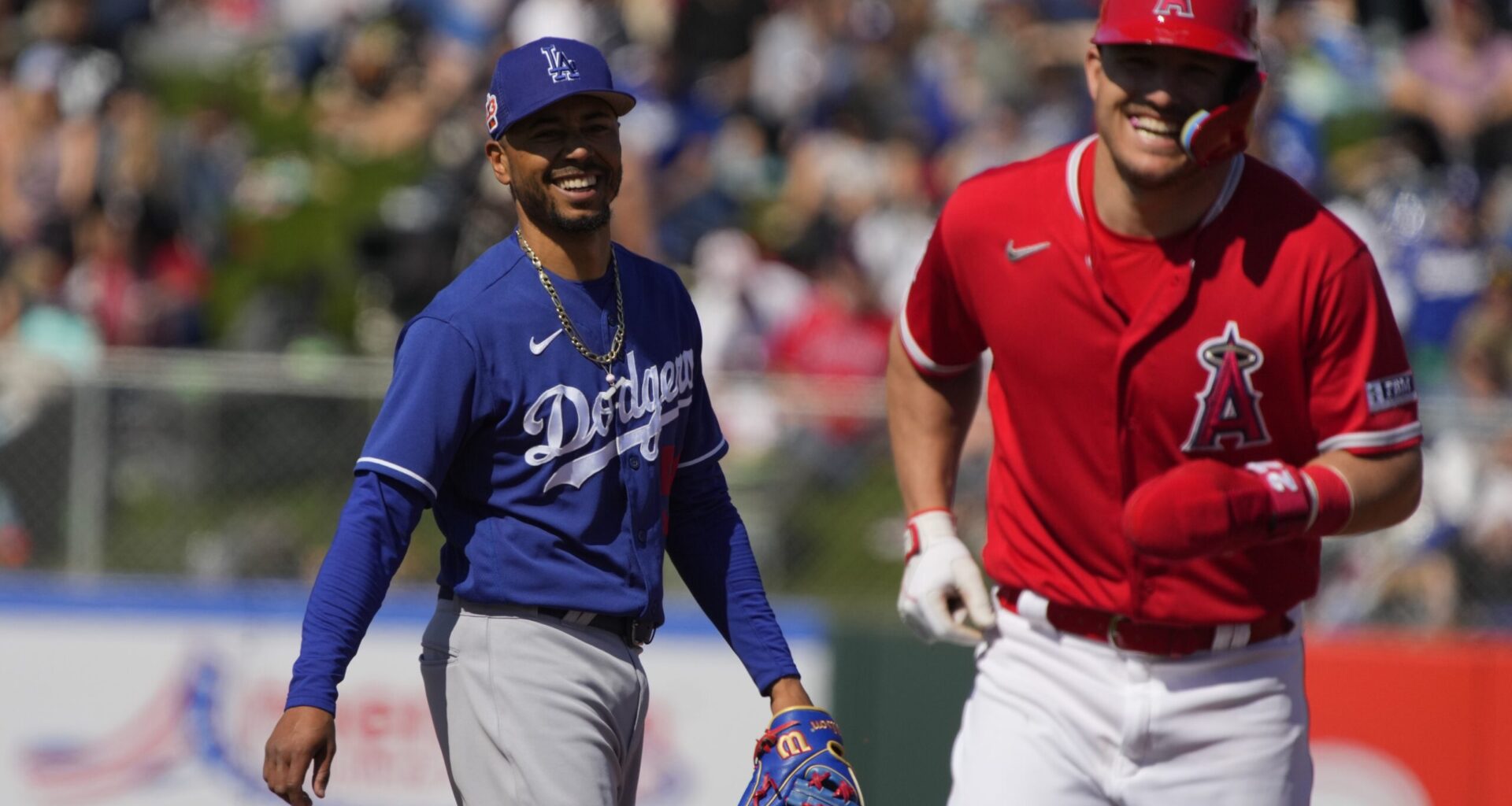 MLB News: Trout Back to CF, Castellanos, Cohen