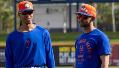 Mets infielders, learning new positions, try a HORSE of different color