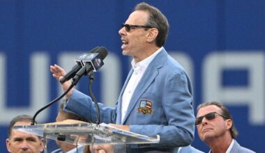 Mets radio announcer Howie Rose to work fewer games this season