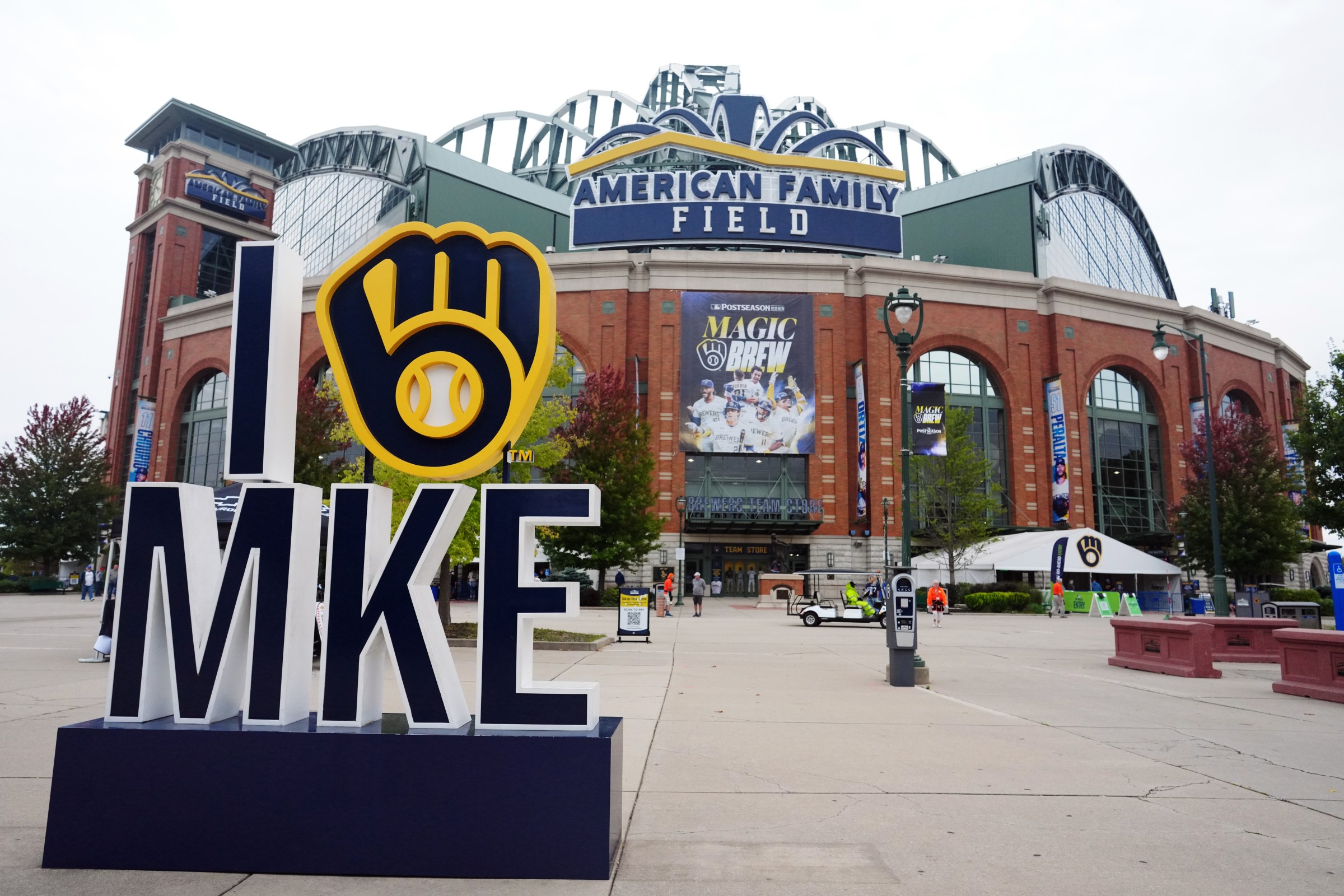Cubs vs. Brewers NLDS Game 5 game threads