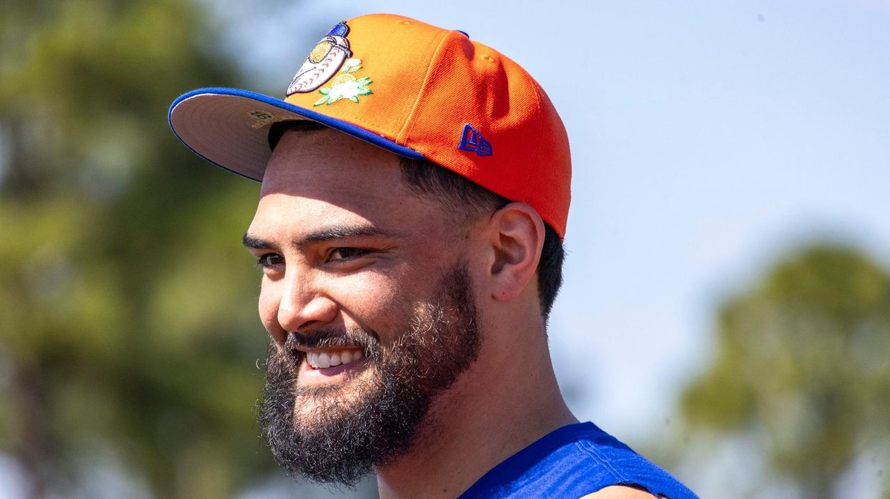 Mets' Sean Manaea building camaraderie through chess in locker room