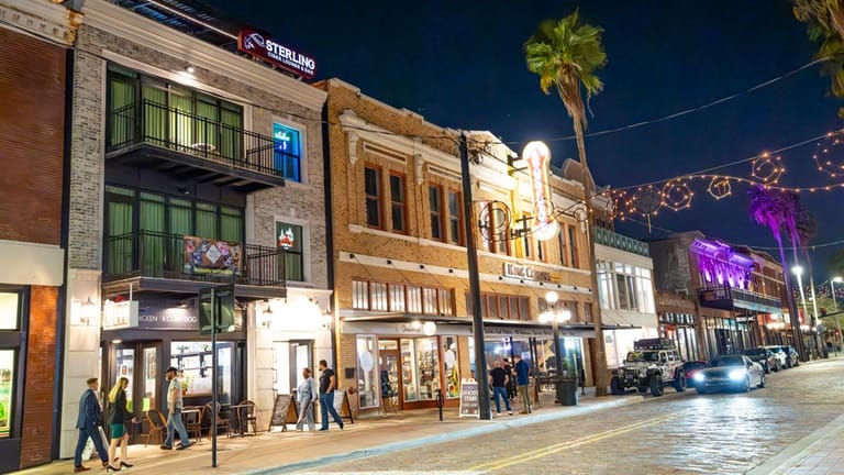 Grab a bite on Seventh Avenue in Tampa.