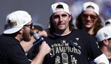 Giants Land Ex-Dodger, World Series Winner