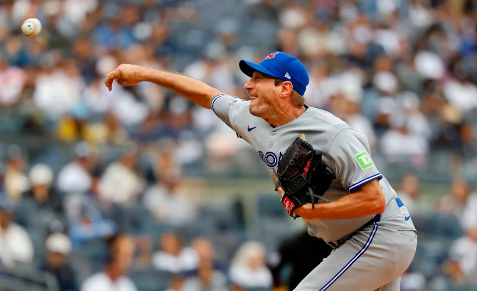 Max Scherzer throws during the first inning of the Blue Jays’ loss to the Yankees on Sept. 7, 2025 at the Stadium. Noah K. Murray-NY Post