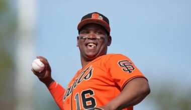 Giants scratch Rafael Devers from lineup with tight hamstring against Dodgers