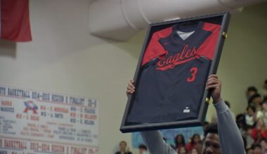 Atascocita High School honors retiring football coach and Astros star at spring pep rally
