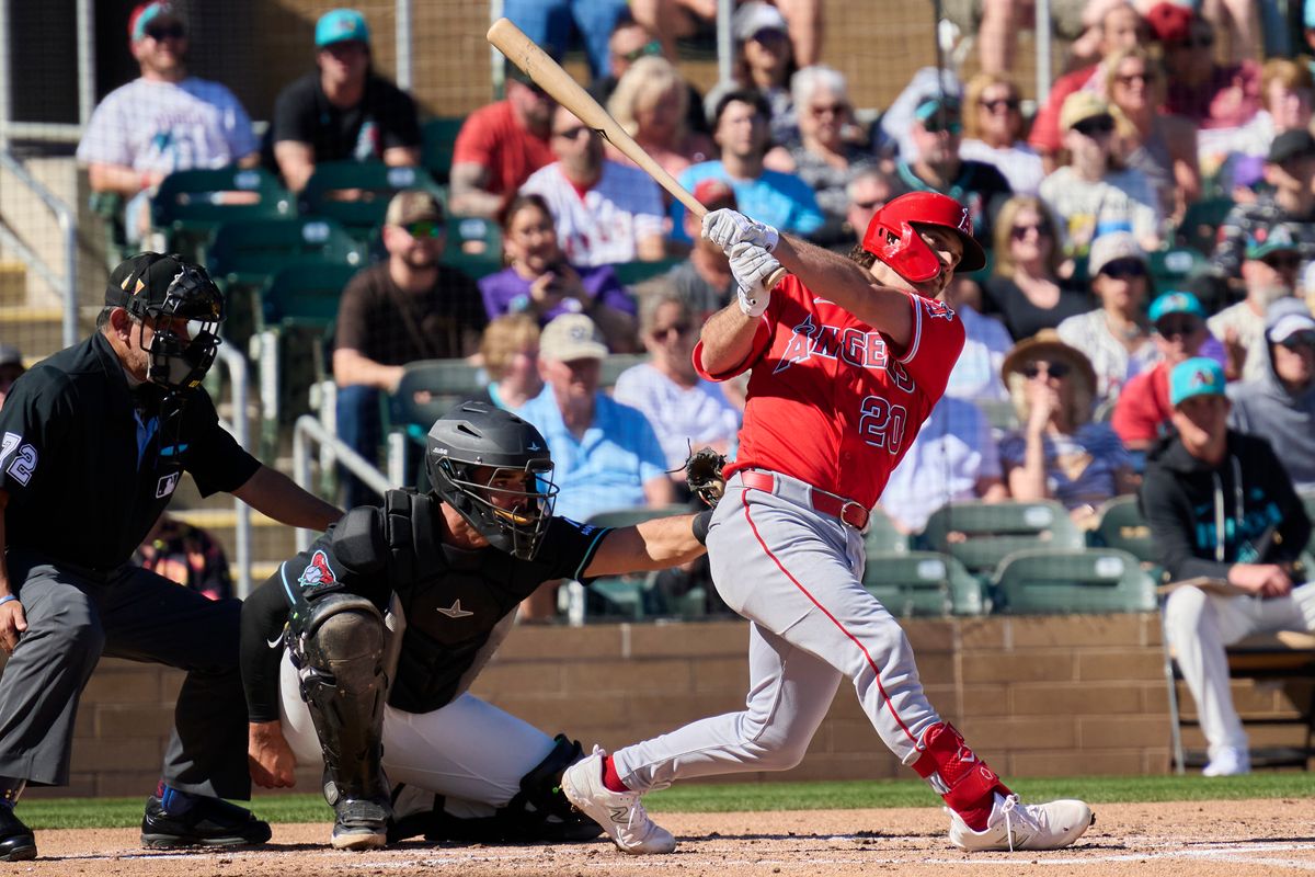 The Los Angeles Angels infielder Adam Frazier (20) at bat against The Arizona Diamondbacks ,February 22nd, 2026 in Scottsdale Arizona. The Los Angeles Angels infielder Adam Frazier (20) at bat against The Arizona Diamondbacks ,February 22nd, 2026 in Scottsdale Arizona.