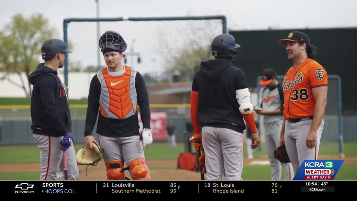 Spring training begins in Arizona for A's and Giants