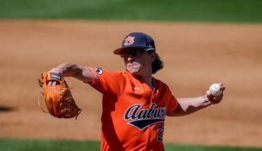 Braves sign Peyton Glavine, son of Hall of Famer Tom Glavine, to minor-league contract