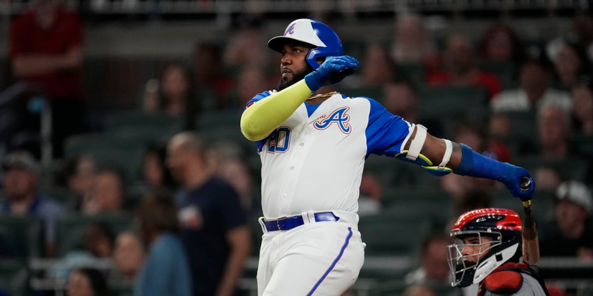 Marcell Ozuna signs with the Pirates
