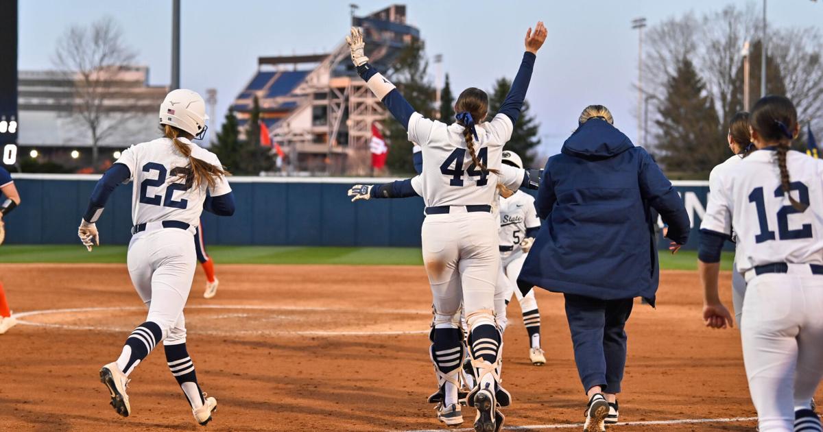 Penn State softball narrowly defeats No.25 UCF | Penn State Softball News