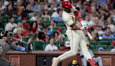 Cardinals sign with MLB for TV broadcasts, leave FanDuel