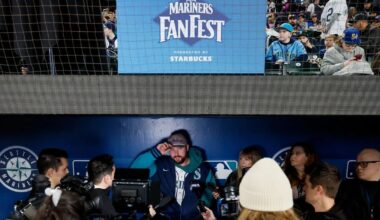 Mariners’ Cal Raleigh, Julio Rodríguez show love for Seahawks ahead of Super Bowl 60