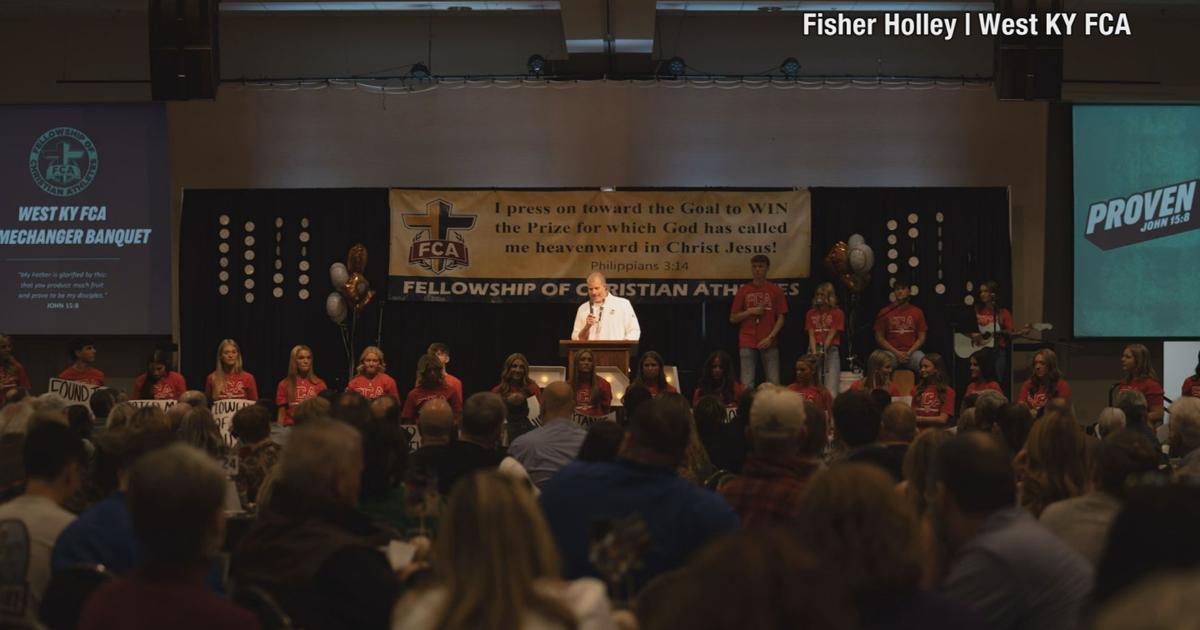 Louisville head baseball coach McDonnell talks faith, leadership at West Kentucky Fellowship of Christian Athletes banquet | Sports