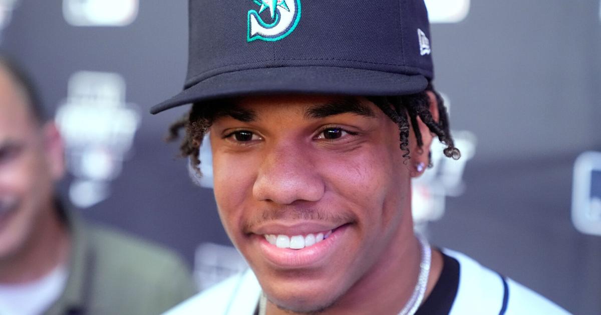 Brendan Donovan deal puts exclamation point on Cardinals' rewrite of farm rankings, focus - STLtoday.com