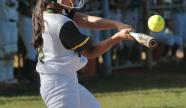 Islanders cruise behind ace Tangadik, 11-1 over Bulldogs | Local Sports