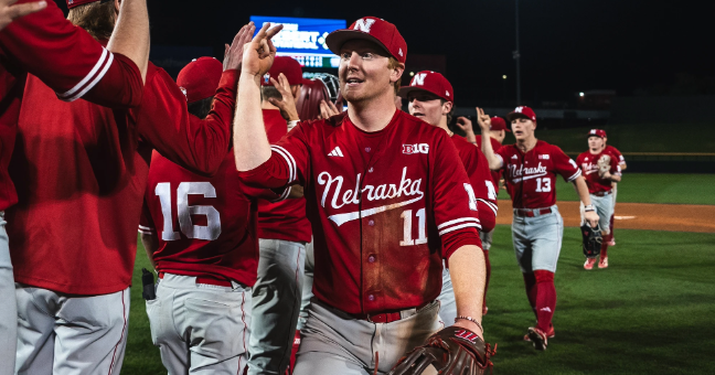 Two-out hitting fuels Huskers to 7-4 win | Sports