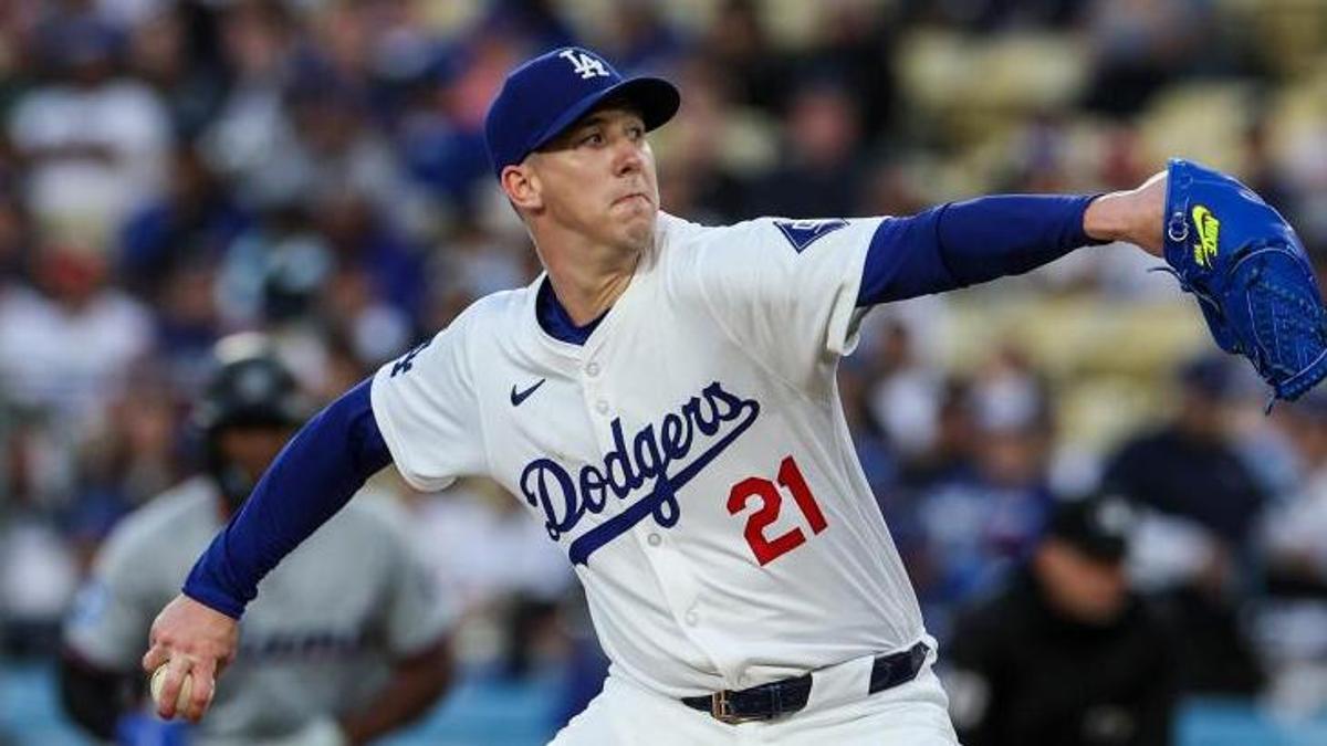 Padres Bolster Depth With Veteran Signings Ty France and Walker Buehler