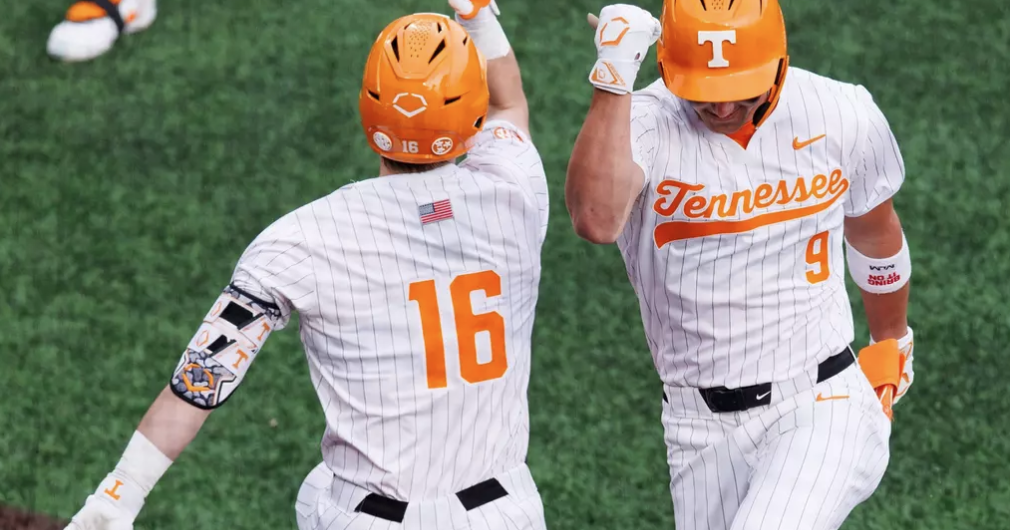 Vols baseball team remains unbeaten with 10-3 win over UNC Asheville | Local Sports