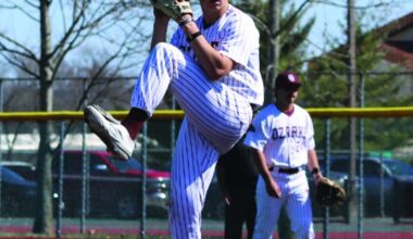 Bobcats split road doubleheader | Sports