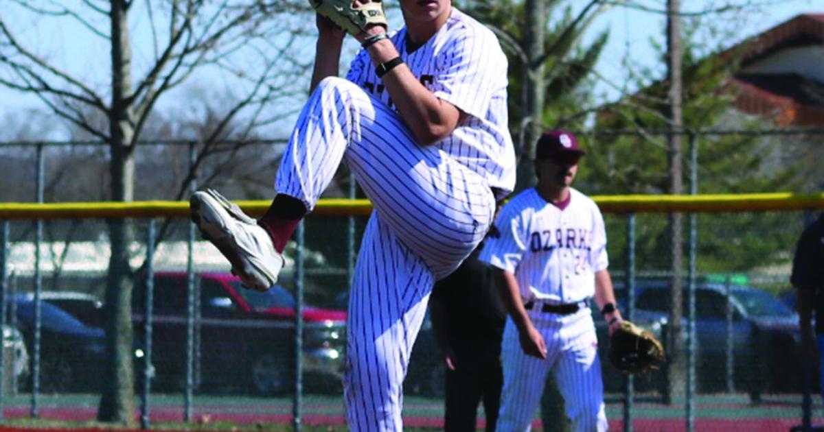 Bobcats split road doubleheader | Sports