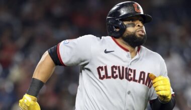 Arizona Diamondbacks to sign veteran first baseman Carlos Santana