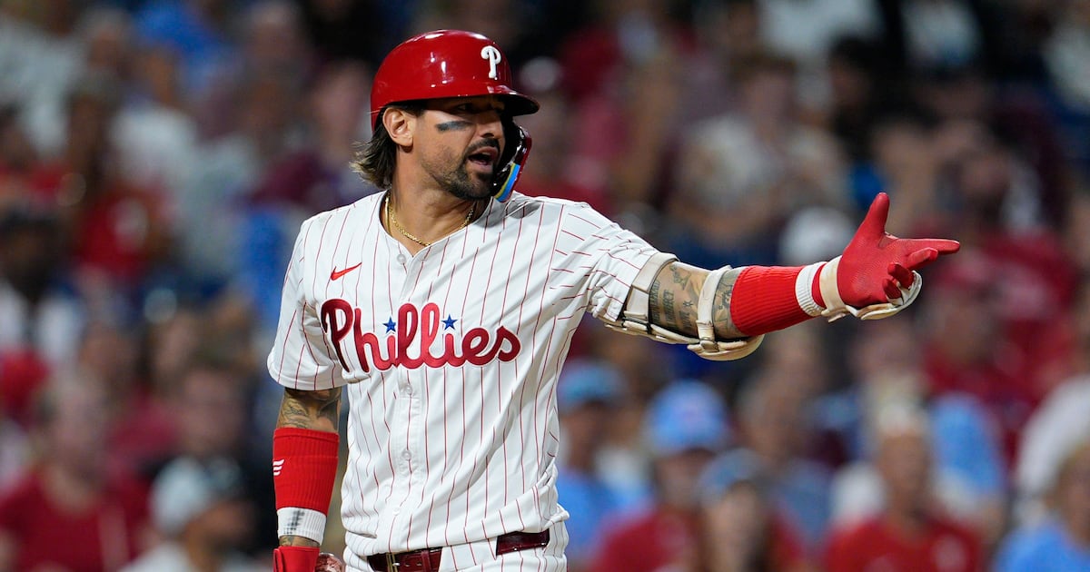 Philadelphia Phillies looking to move outfielder Nick Castellanos