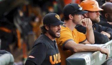 Dugout-called pitches? Giants under Tony Vitello might give it the old college try