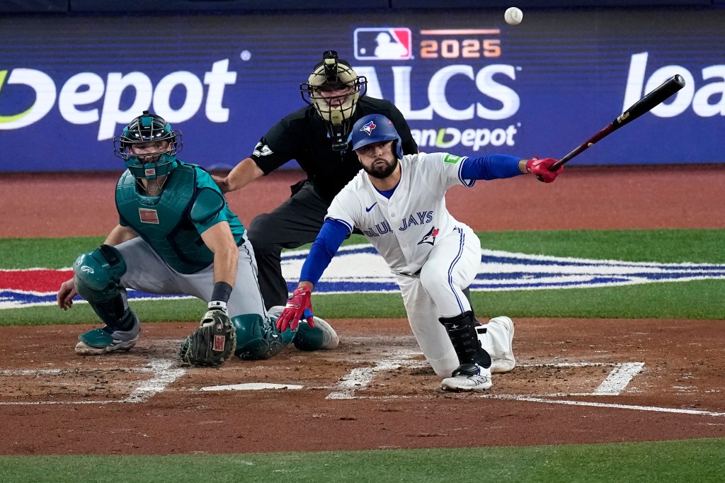 New signing won't solve disjointed Red Sox position player group