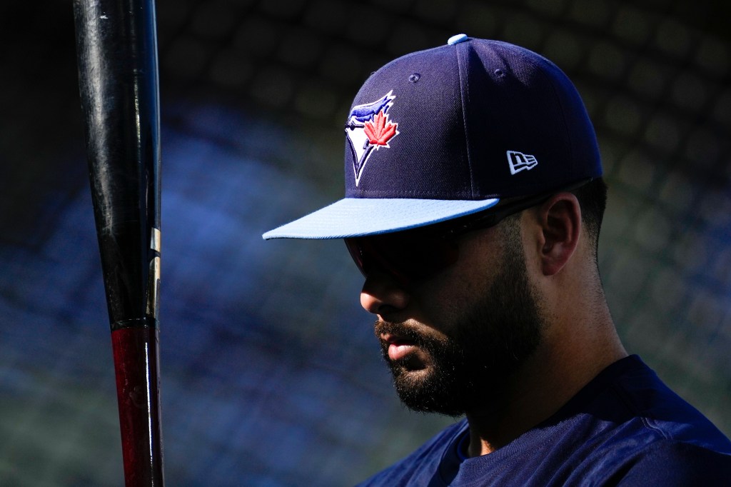 Red Sox make defense-first signing of Isiah Kiner-Falefa to bolster infield