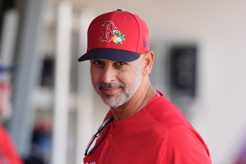 Sunday's starting nine is Opening Day preview, Cora says