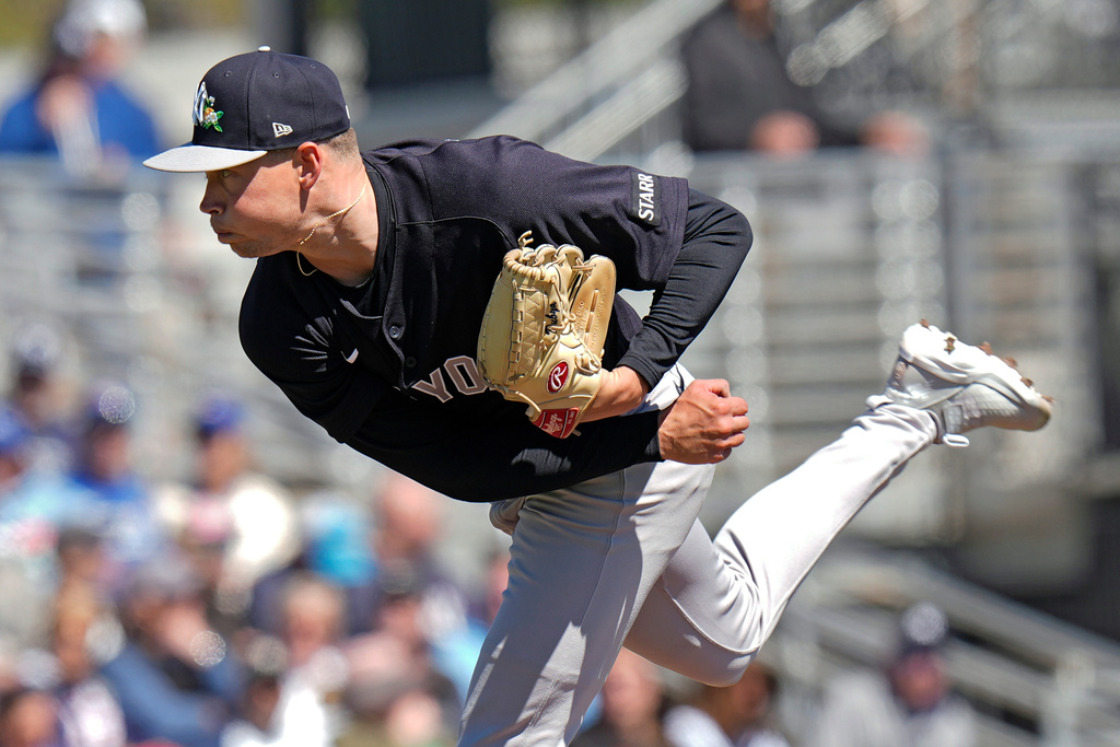 Yankees’ Will Warren debuts new tweak on the mound in first spring start
