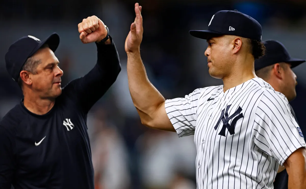 NY Yankees manager Aaron Boone addresses media on Giancarlo Stanton's playing status