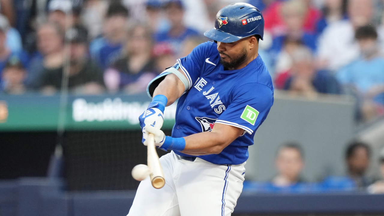 Blue Jays lose Santander, Francis to surgery; Bieber to miss start of season