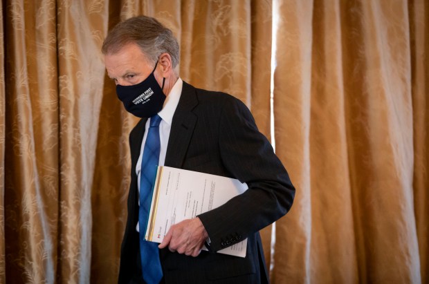 Former Illinois House Speaker Michael Madigan arrives for a meeting where his replacement, Angie Guerrero-Cuellar, was chosen as the new state representative on Feb. 25, 2021. Democratic committeemen in the 22nd House District met again to choose a replacement for Madigan in the Illinois House after the original appointee, Edward Guerra Kodatt, resigned three days into the job. (Brian Cassella/Chicago Tribune)