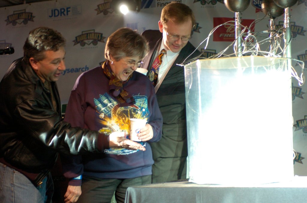 Today in Chicago History: 'Bartman ball' destroyed